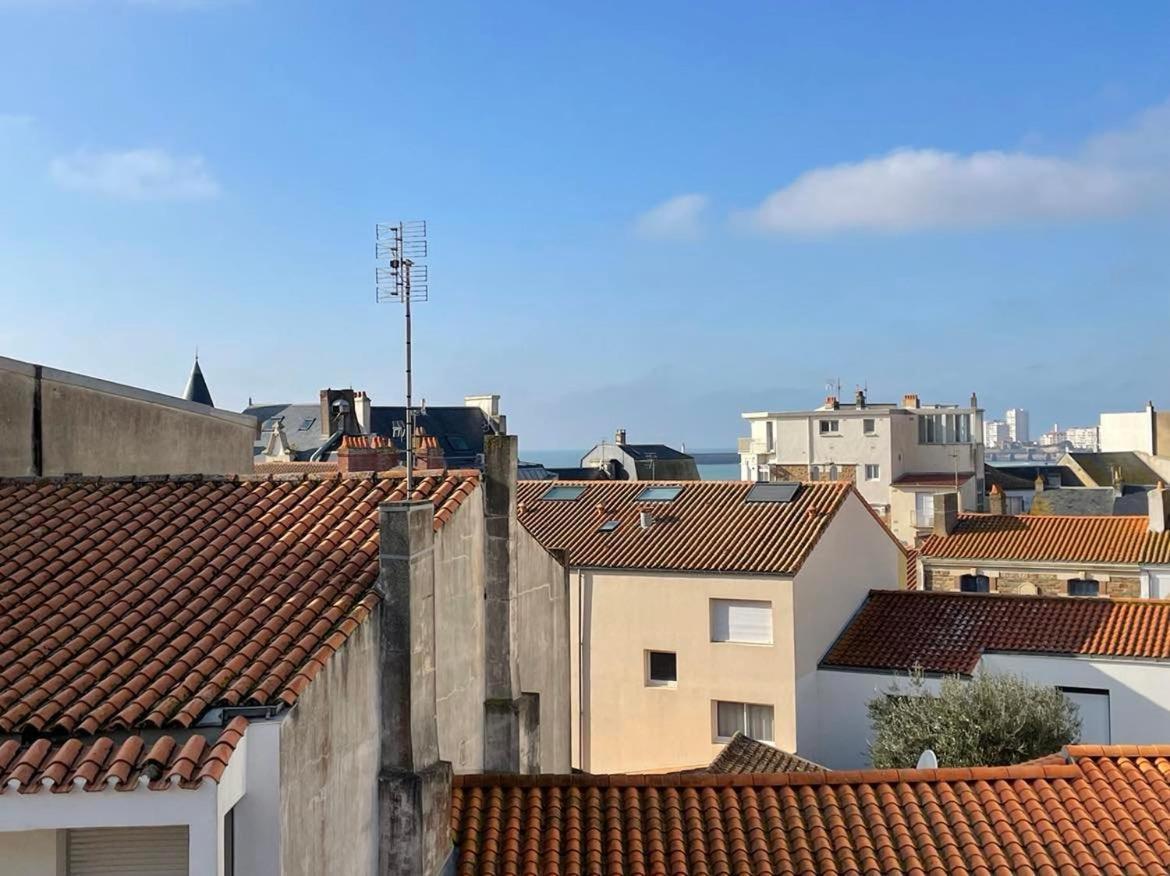 La Rose Des Vents - Studio A 20 Metres Du Remblai Les Sables-d'Olonne Exterior photo